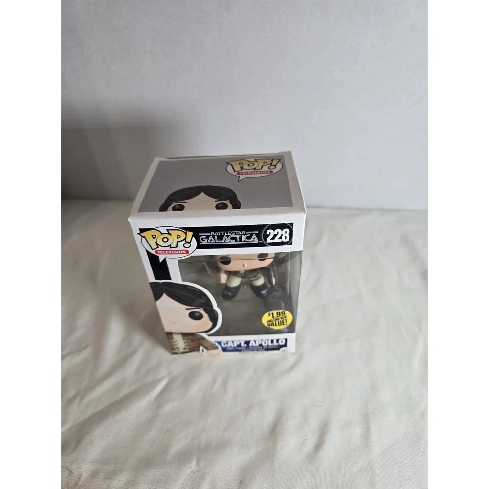 Funko Pop! Television: Capt. Apollo. Battlestar Galactica n. 228. Action Figu...